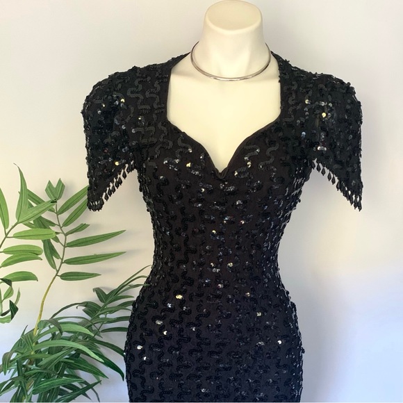 g l a m :: Vintage Glamorous Sequin Beaded Gatsby Dress - Picture 2 of 15